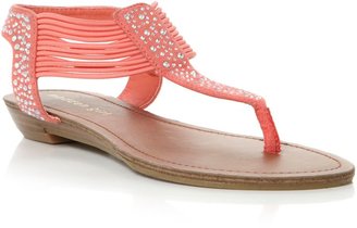 Madden Girl Tanduum Diamante Thong Flat Sandals