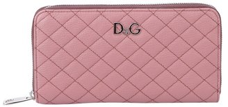 D&G 1024 D&G quilted purse