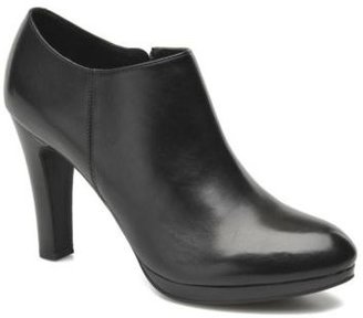 Geox Women's D MARIECLAIRE D44W8D Ankle Boots in Black
