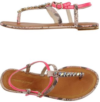 Juicy Couture Thong sandals