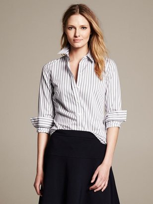 Banana Republic Fitted Non-Iron Variegated Stripe Shirt