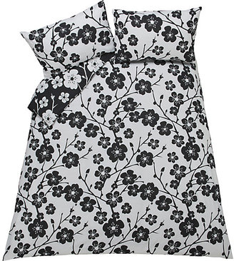 Evie Floral Black and White Bedding Set - Double.