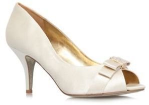 Nine West White 'Oliva22' mid heel court shoes