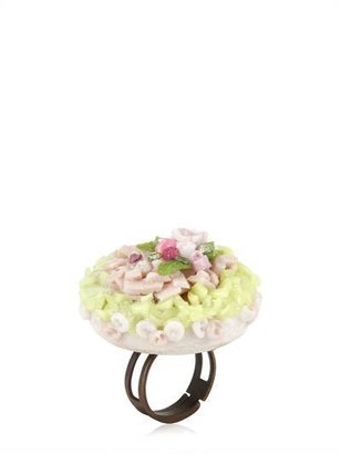 Delices Les De Rose - Floral Cake Ring