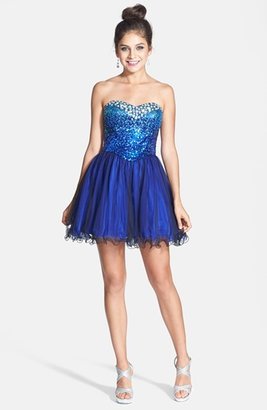 Steppin Out Embellished Party Dress (Juniors)