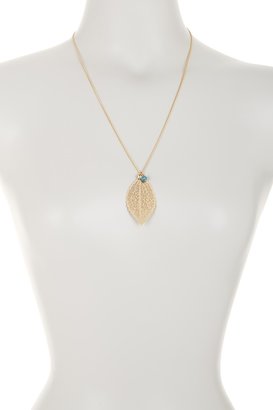 Stephan & Co Long Leaf Pendant Necklace