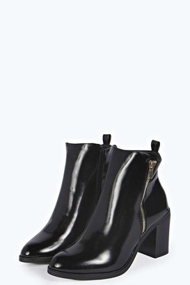 boohoo Asia Almond Toe Zip Side Ankle Boot