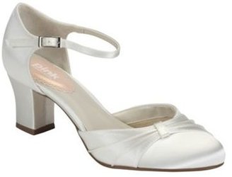 Pink by Paradox London Ivory satin maple mid heel shoe
