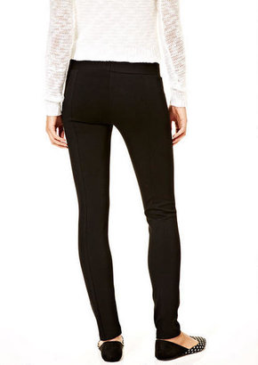 Delia's Sienna Stretch Skinnies with Zippers