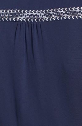 Jessica Simpson Embroidered Sleeveless Shirtdress