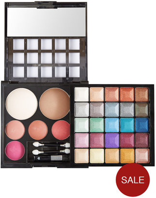 Love Label Get Baked Eyeshadow And Blusher Palette