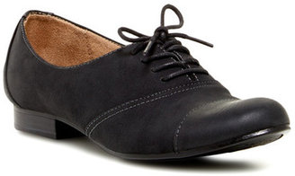 Naturalizer Lanny Cap Toe Oxford - Wide Width Available