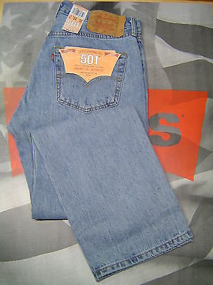 Levi's 501 Men's Original Fit Button Fly Jeans Light Stonewash