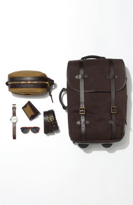 Filson Wheeled Carry-On Bag (23 Inch)
