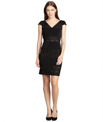Andrew Marc black and nude lace detailed sleeveless v-nevk dress