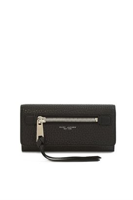 Marc Jacobs The Big Apple Double Groove