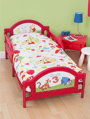 Disney Winnie The Pooh Classic Toddler Bed Bundle