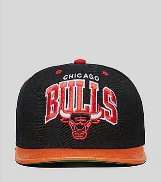 Mitchell & Ness MVP Chicago Bulls Snapback Cap