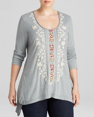 Johnny Was Collection Plus Everly Embroidered Top