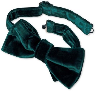 Charles Tyrwhitt Green velvet ready-tied bow tie