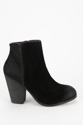 Report Orchid Heeled Ankle Boot