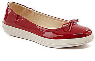 Tommy Bahama RelaxologyTM Caylee Bow Flats