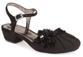 Kenneth Cole Reaction 'From the Prop' Closed Toe Sandal (Toddler, Little Kid & Big Kid)