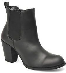 Steve Madden Women's LAMBII Rounded toe Ankle Boots in Black