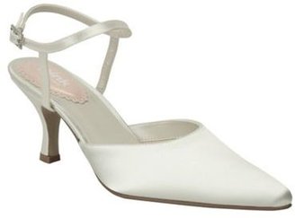 Pink by Paradox London Ivory ballet pointed toe mid heel shoe