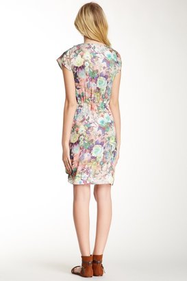 Meghan Fabulous Meghan LA Holly Floral V-Neck Dress