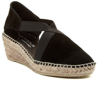 Andre Assous Connor Wedge Sandal