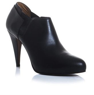 Balenciaga New Easy leather ankle boots