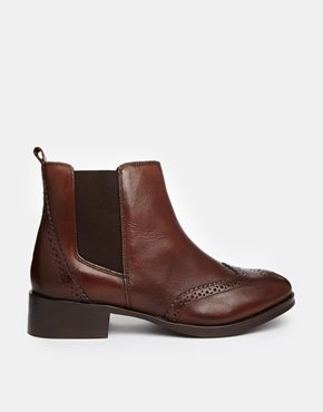 Carvela Tudor Leather Chelsea Boots - Tan