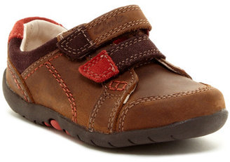 Clarks Softly To Shoe (Toddler) - Extra Wide Width Available