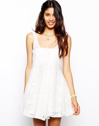 Native Rose Lace Swing Dress with Low Back