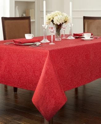 Waterford Chelsea 70" x 104" Tablecloth