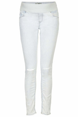Topshop Maternity moto bleach wash, super-soft skinny leigh jeans, with ripped knees, five pocket detailing and jersey bump band designed for all stages of pregnancy. 92% cotton, 6% polyester, 2% elastane. machine washable.