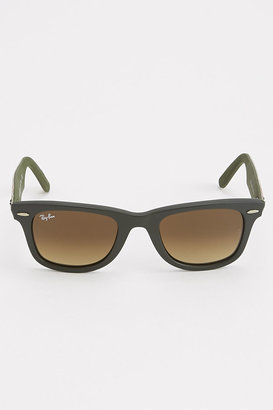 Ray-Ban Classic Wayfarer Sunglasses