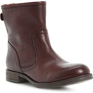 Bertie Pyrena zip-back leather boots