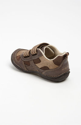 Stride Rite 'Woody' Sneaker (Baby, Walker & Toddler)