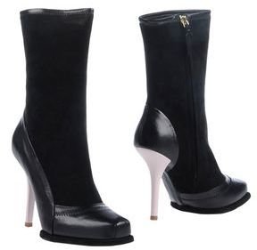 Nina Ricci Ankle boots