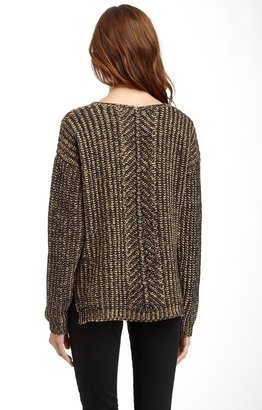 Romeo & Juliet Couture Hi-Lo Knit Sweater