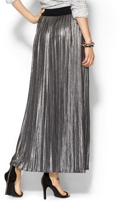 Piperlime Collection Metallic Pleated Maxi Skirt