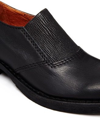 Gardenia Leather Flat Shoes
