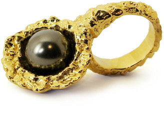 Tosca Golden Ring with Dark Pearl