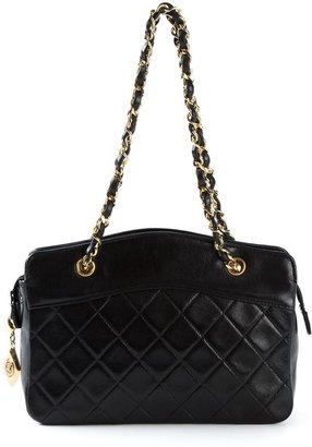 Chanel Vintage quilted chain link tote