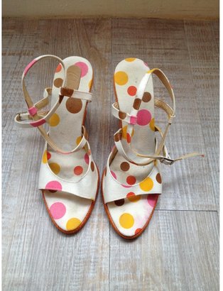 Castaner Ecru Cotton Wedge Heeled Sandals With Polka Dots