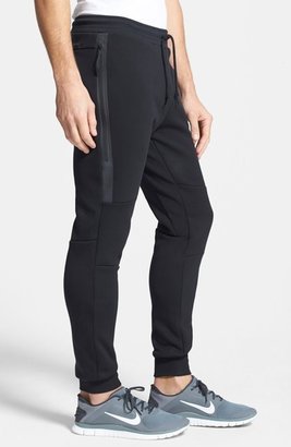 Nike 'Tech Fleece' Pants