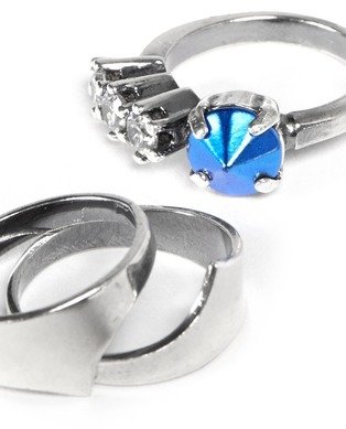 Nobrand Crystal and metallic rhinestone three ring set