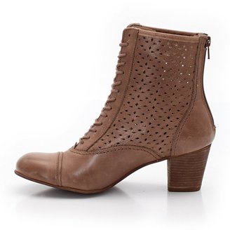 Kickers Sechicbis Heeled Brushed Leather Lace-Up Boots